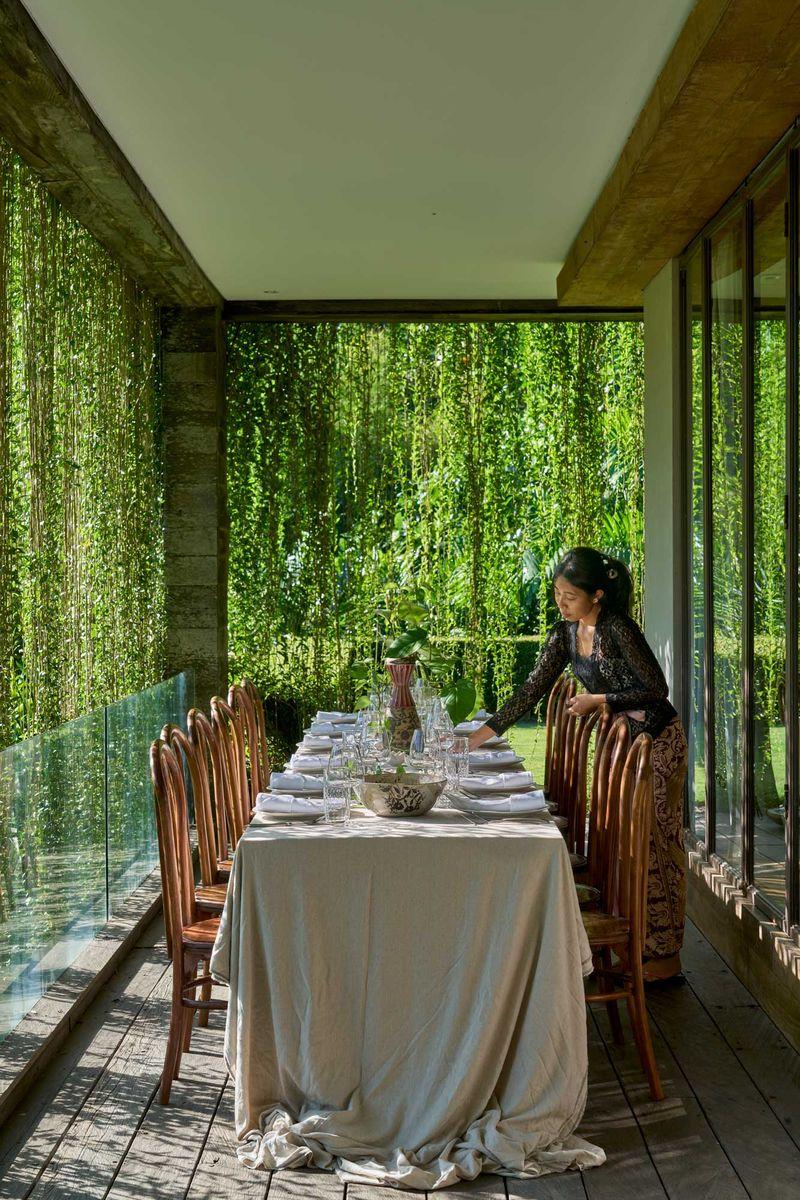 table setting
